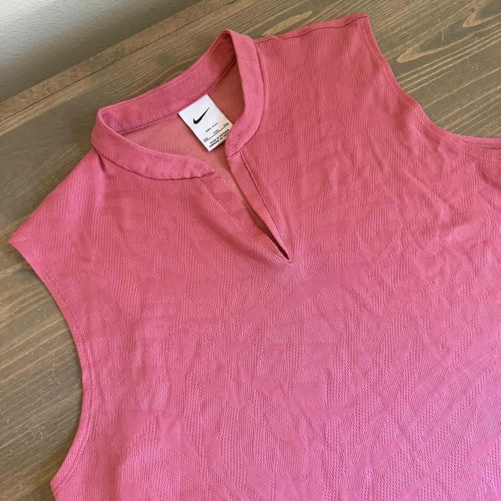Nike Women's XXL Pink V-Neck Athletic Tank Top Golf Tennis Gym